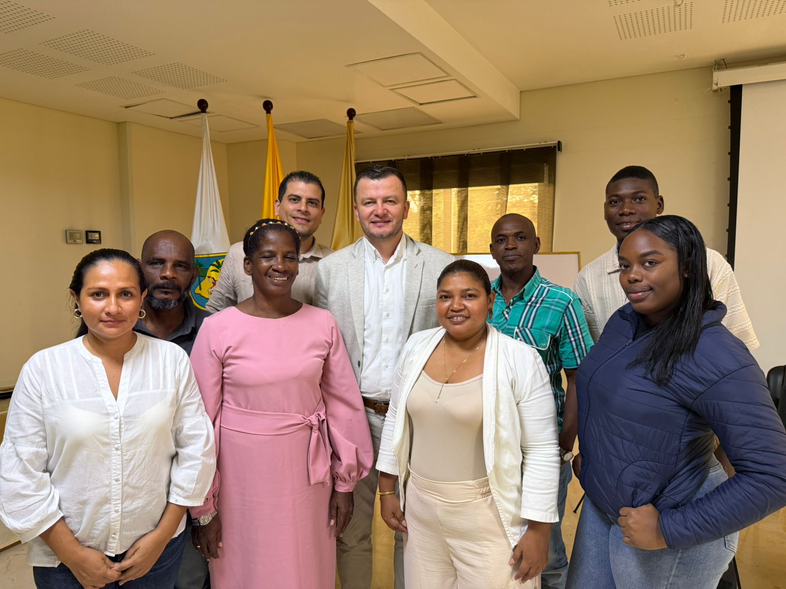 Santi Montoya Revela Su Secreto Para Un Hogar Bendecido Dios Como Fundamento